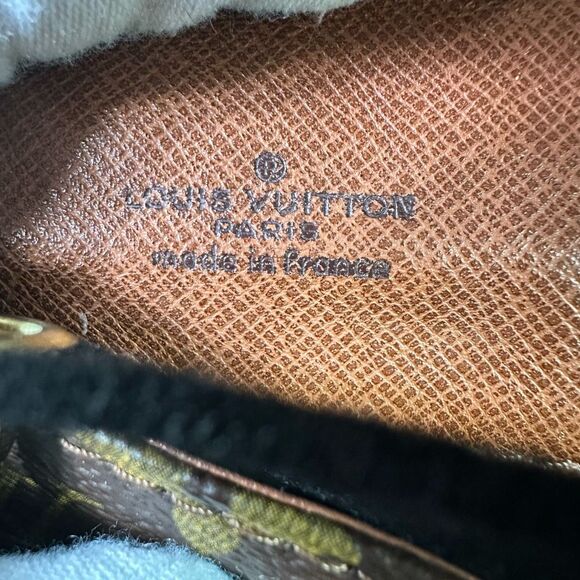 Louis Vuitton Vintage Monogram Pochette Dame Clutch Bag - Picture 12 of 16